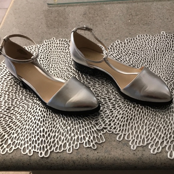 NEW NINE WEST Sz8.5M ANKLE STRAPS - Picture 8 of 8